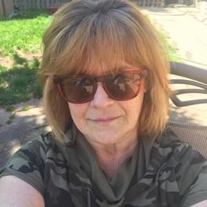 Meet your Posher, Cynthia